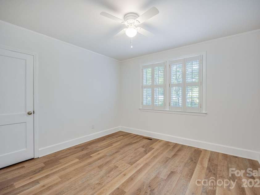 402 Hudson Street, Winnsboro, SC 29180.  MLS# CAR4248158, YatesRealty ID 12891. Second Bedrrom