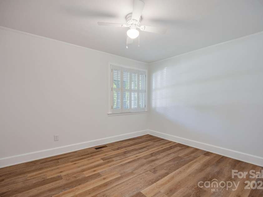 402 Hudson Street, Winnsboro, SC 29180.  MLS# CAR4248158, YatesRealty ID 12891. Third Bedroom