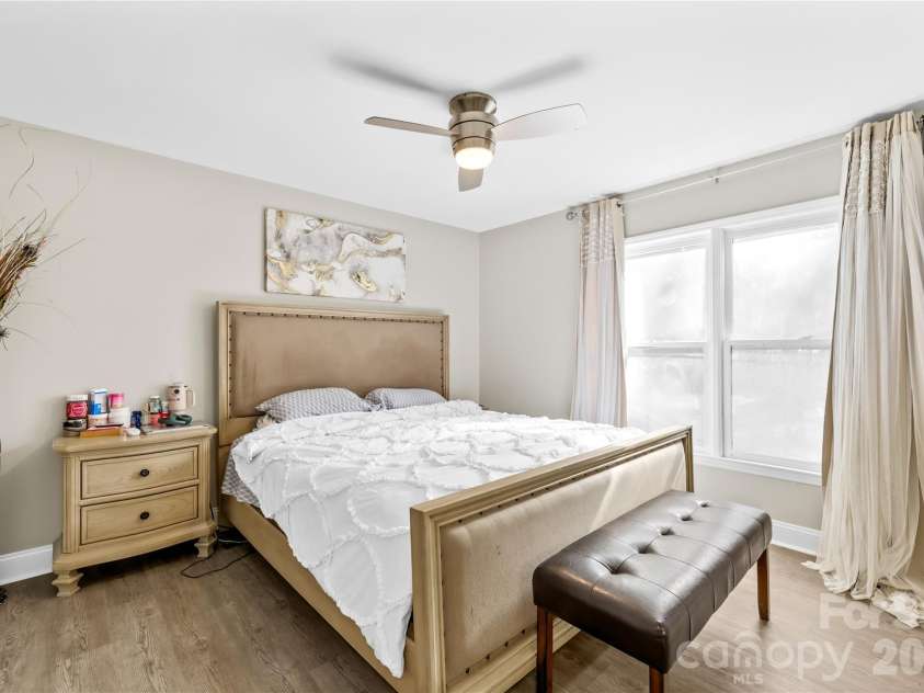 121 Rustic Way Lane, Mooresville, NC 28117.  MLS# CAR4344483, YatesRealty ID 12892. Primary bedroom