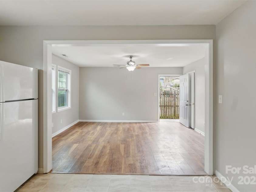 651 Clyde Street, Gastonia, NC 28052.  MLS# CAR4234320, YatesRealty ID 12892. 