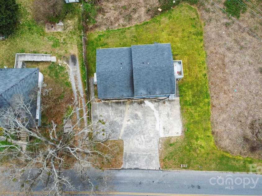 651 Clyde Street, Gastonia, NC 28052.  MLS# CAR4234320, YatesRealty ID 12892. 