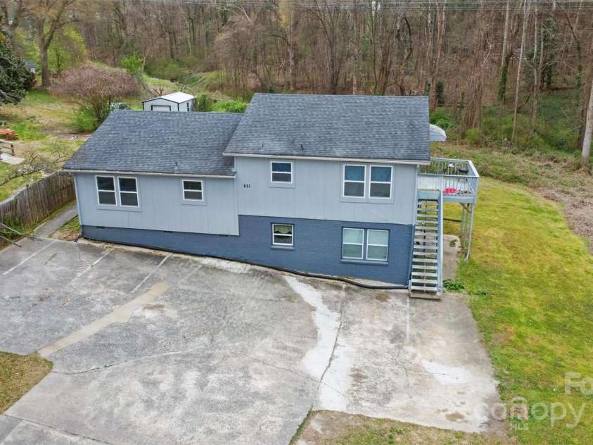 651 Clyde Street, Gastonia, NC 28052.  MLS# CAR4234320, YatesRealty ID 12892. 