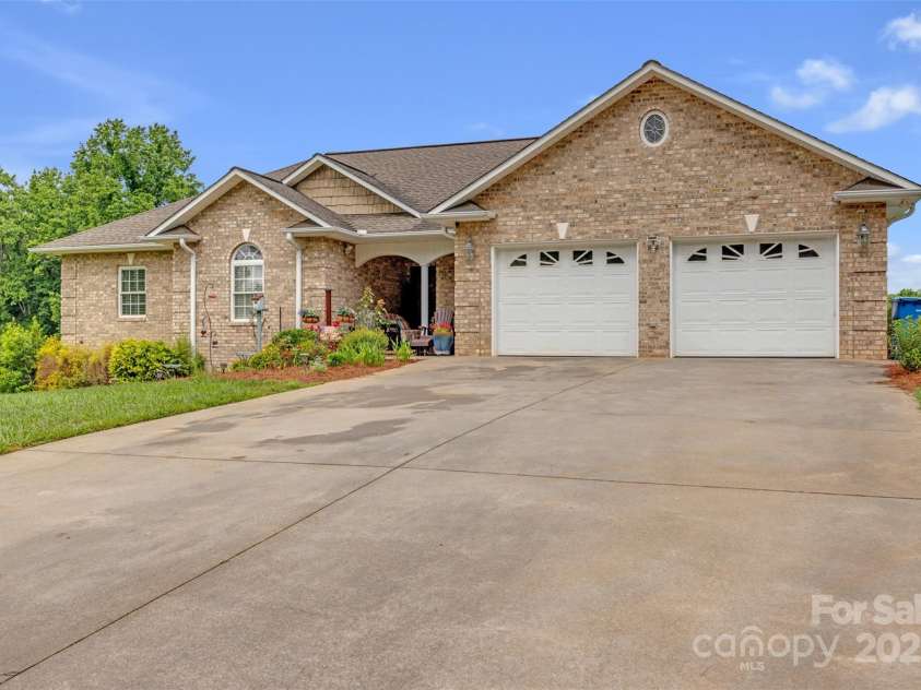 5507 Land Harbour Drive, Granite Falls, NC 28630.  MLS# CAR4251492, YatesRealty ID 12893. 