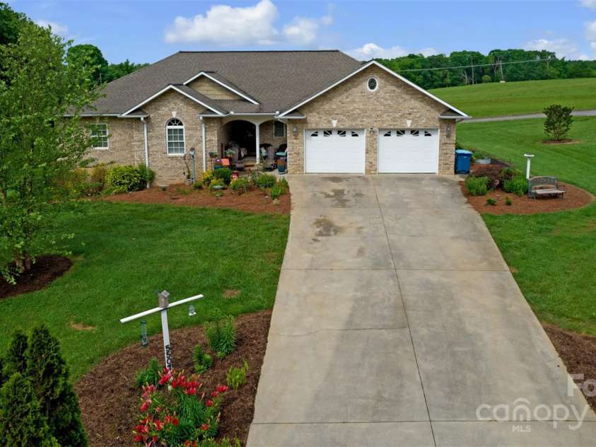 5507 Land Harbour Drive, Granite Falls, NC 28630.  MLS# CAR4251492, YatesRealty ID 12893. 