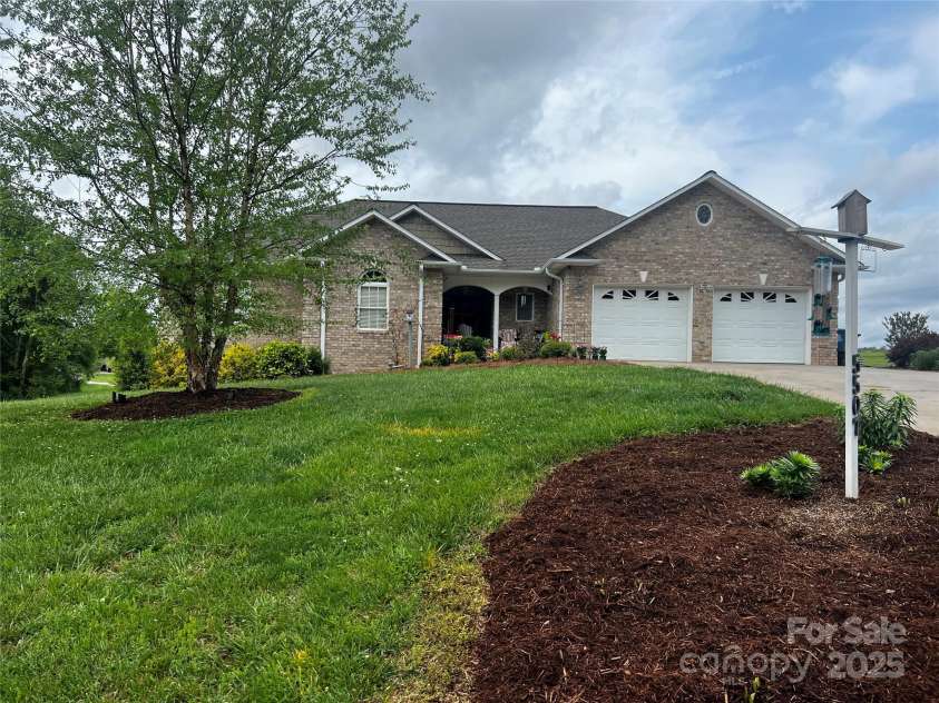 5507 Land Harbour Drive, Granite Falls, NC 28630.  MLS# CAR4251492, YatesRealty ID 12893. 