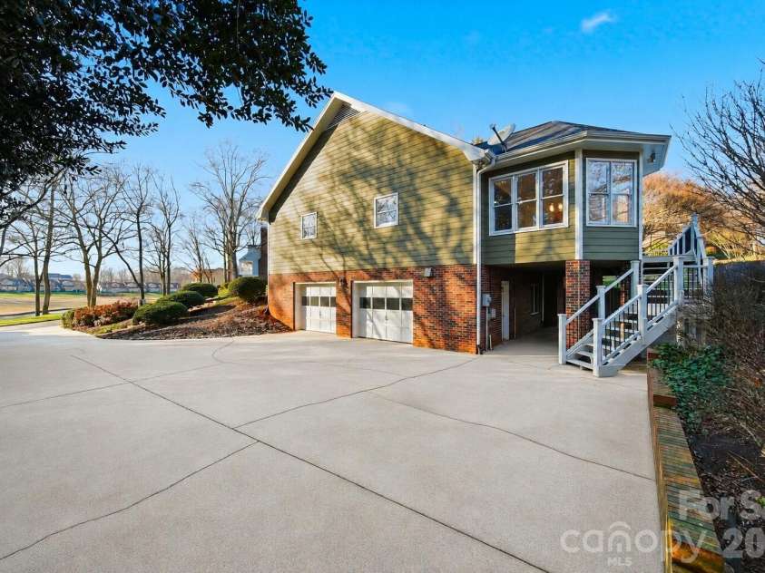 3718 Club House Drive, Conover, NC 28613.  MLS# CAR4400897, YatesRealty ID 12894. 