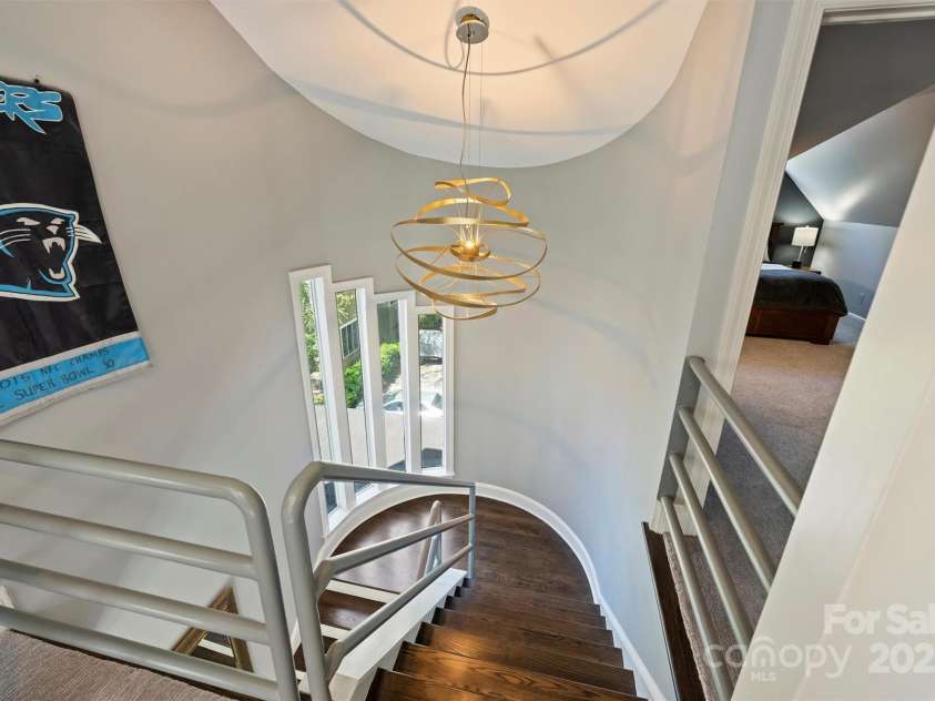 423 Pine Street, Charlotte, NC 28202.  MLS# CAR4249087, YatesRealty ID 12894. 