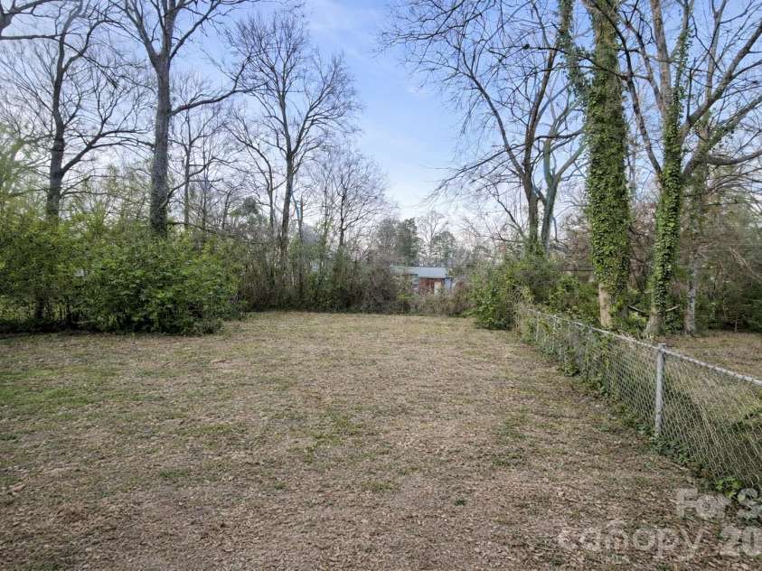4101 Atmore Street, Charlotte, NC 28205.  MLS# CAR4353425, YatesRealty ID 12895. 