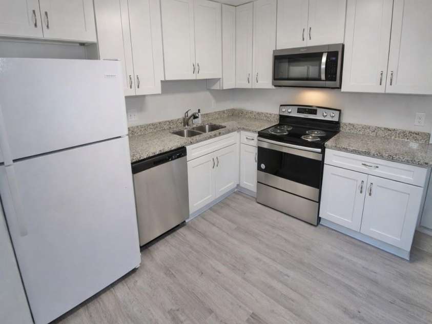 4101 Atmore Street, Charlotte, NC 28205.  MLS# CAR4353425, YatesRealty ID 12895. Inviting kitchen