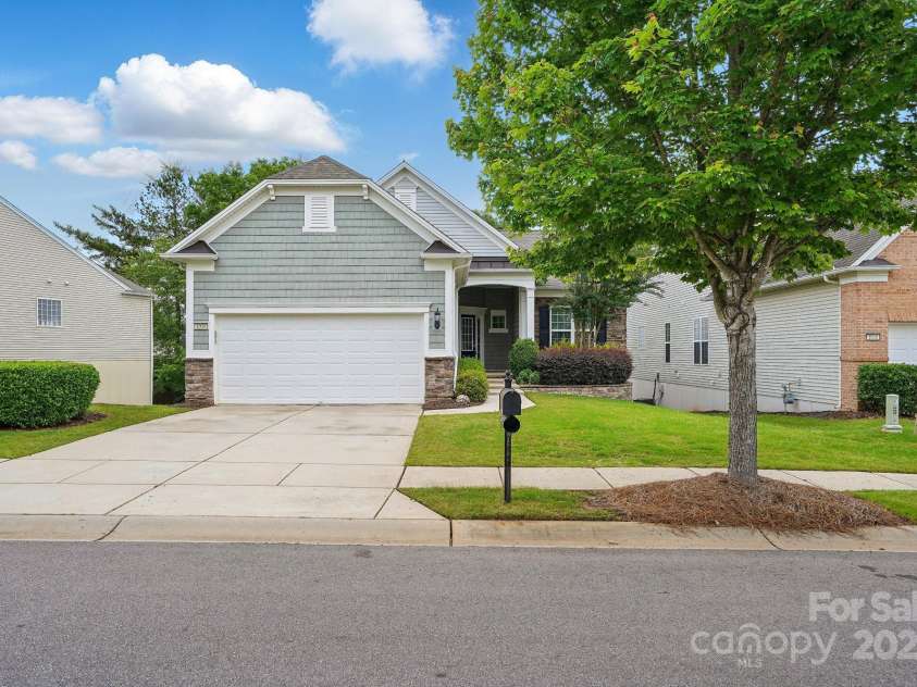 1030 Pinehurst Lane, Fort Mill, SC 29707.  MLS# CAR4258632, YatesRealty ID 12896. 