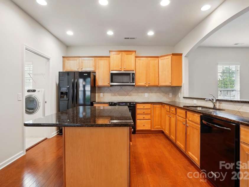 1030 Pinehurst Lane, Fort Mill, SC 29707.  MLS# CAR4258632, YatesRealty ID 12896. Kitchen