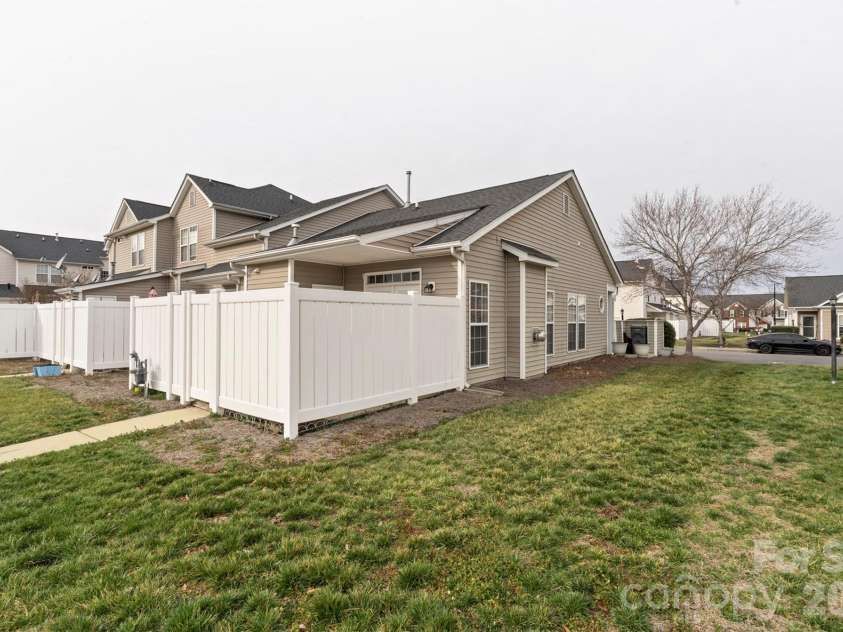 4063 Center Place Drive, Harrisburg, NC 28075.  MLS# CAR4351188, YatesRealty ID 12896. 