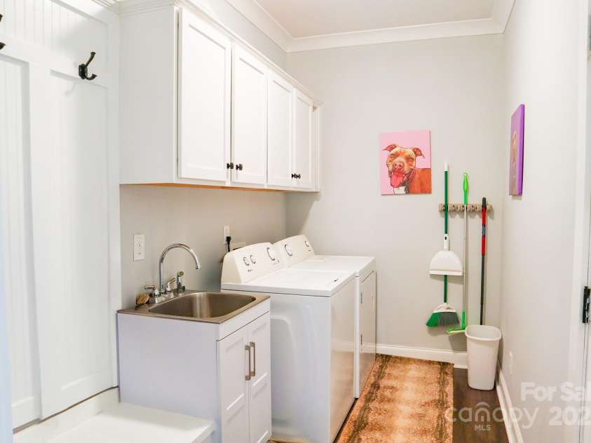 179 Foy Lane, Statesville, NC 28625.  MLS# CAR4253354, YatesRealty ID 12897. 