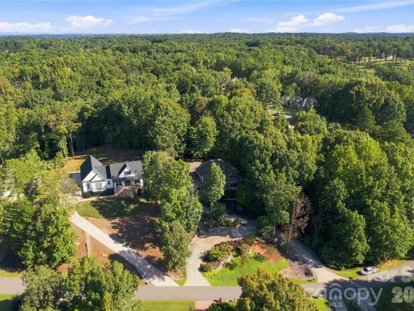 184 High Lake Drive, Statesville, NC 28677.  MLS# CAR4424458, YatesRealty ID 12897. 