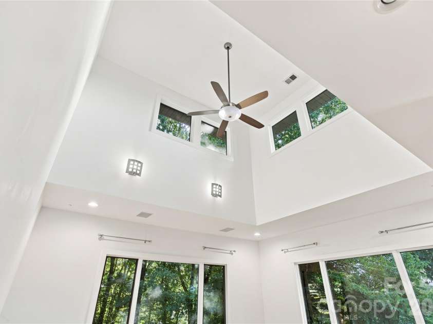 184 High Lake Drive, Statesville, NC 28677.  MLS# CAR4424458, YatesRealty ID 12897. 
