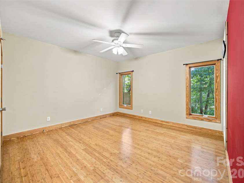 184 High Lake Drive, Statesville, NC 28677.  MLS# CAR4424458, YatesRealty ID 12897. 