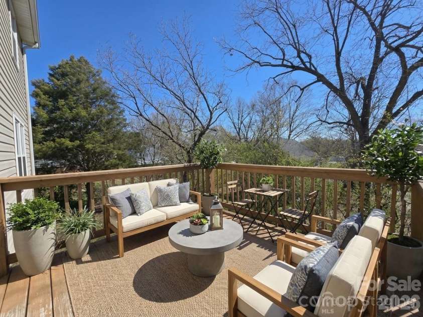605 Frank Street, Kannapolis, NC 28081.  MLS# CAR4362447, YatesRealty ID 12898. 