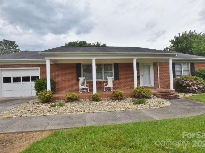 902 Church Street, Valdese, NC 28690.  MLS# CAR4254428, YatesRealty ID 12898. 