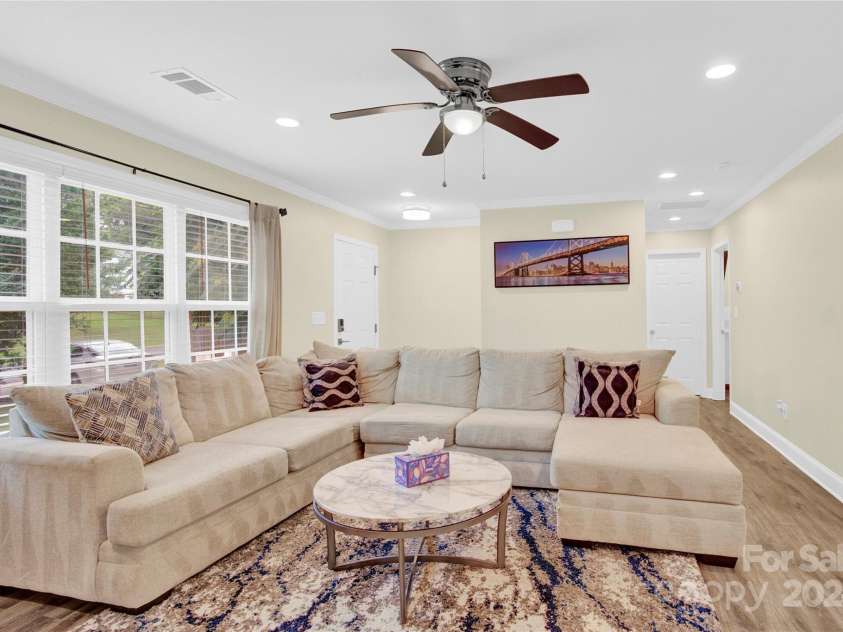 919 Edgemont Avenue, Belmont, NC 28012.  MLS# CAR4156108, YatesRealty ID 129. 