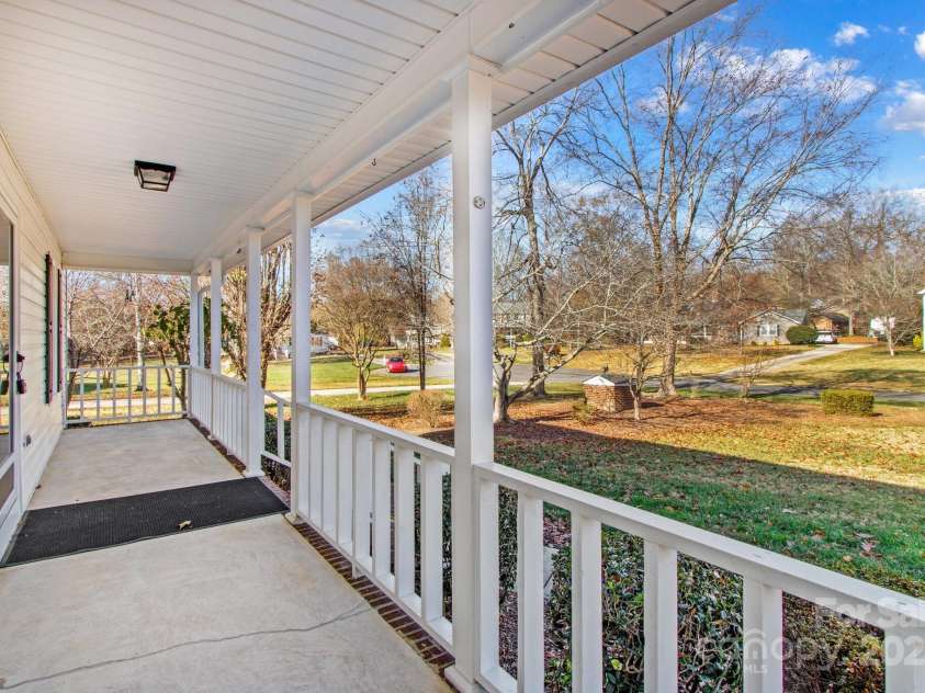 185 Willow Drive, Salisbury, NC 28146.  MLS# CAR4326097, YatesRealty ID 1290. 