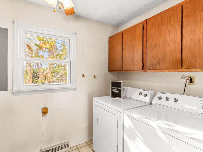 185 Willow Drive, Salisbury, NC 28146.  MLS# CAR4326097, YatesRealty ID 1290. 