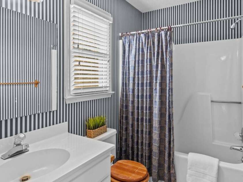 185 Willow Drive, Salisbury, NC 28146.  MLS# CAR4326097, YatesRealty ID 1290. 