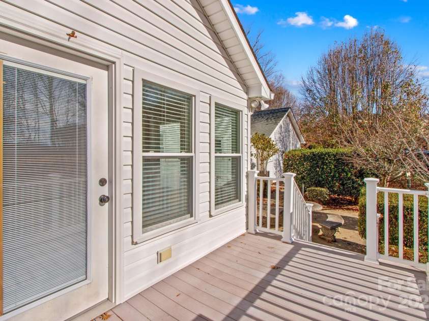 185 Willow Drive, Salisbury, NC 28146.  MLS# CAR4326097, YatesRealty ID 1290. 