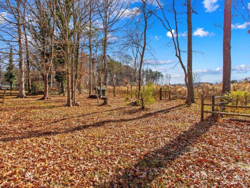 185 Willow Drive, Salisbury, NC 28146.  MLS# CAR4326097, YatesRealty ID 1290. 