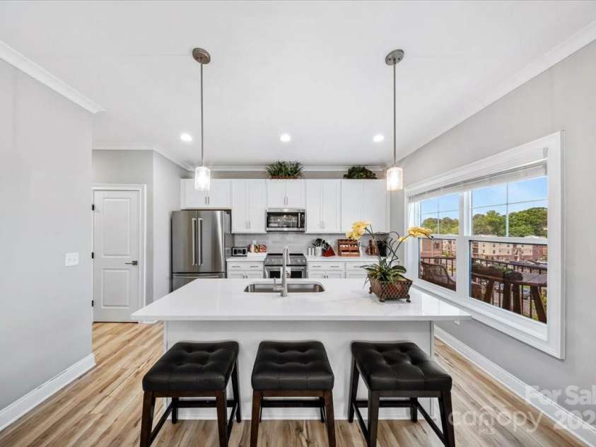 360 Broad Street, Waxhaw, NC 28173.  MLS# CAR4249401, YatesRealty ID 12900. 