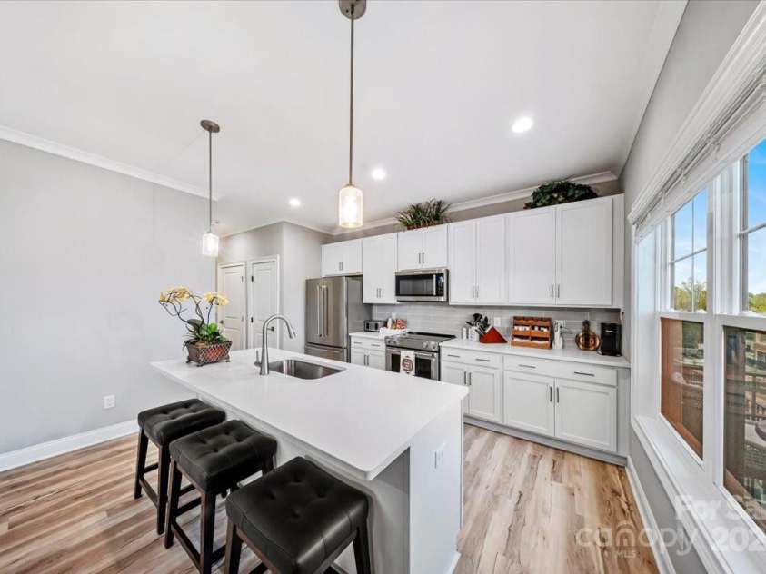 360 Broad Street, Waxhaw, NC 28173.  MLS# CAR4249401, YatesRealty ID 12900. 