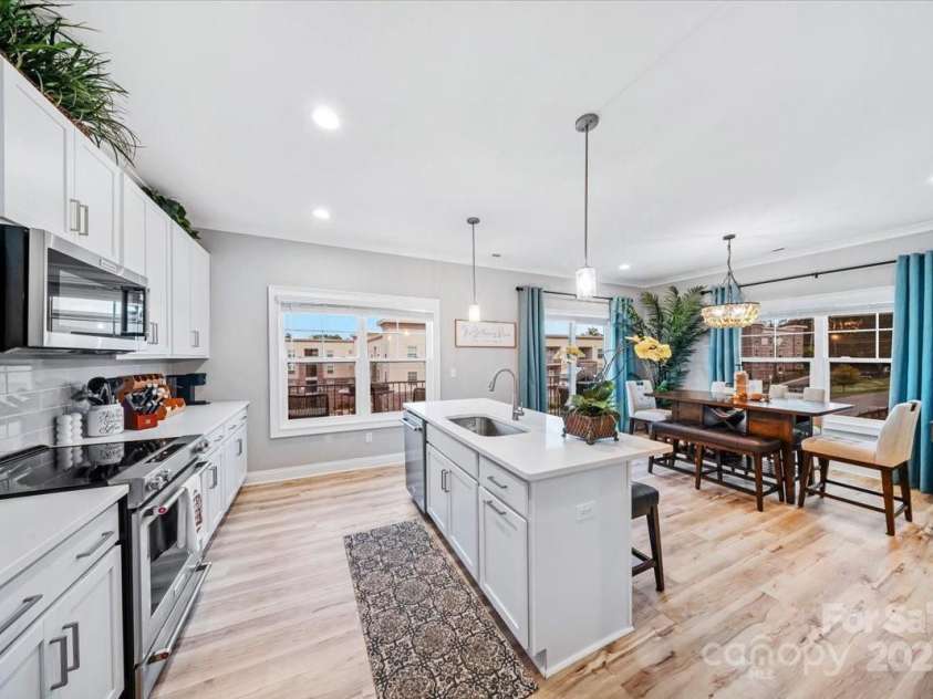 360 Broad Street, Waxhaw, NC 28173.  MLS# CAR4249401, YatesRealty ID 12900. 