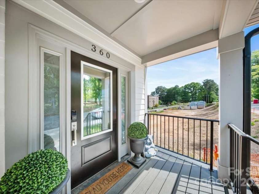 360 Broad Street, Waxhaw, NC 28173.  MLS# CAR4249401, YatesRealty ID 12900. 