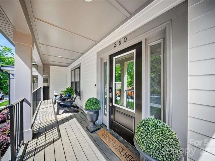 360 Broad Street, Waxhaw, NC 28173.  MLS# CAR4249401, YatesRealty ID 12900. 