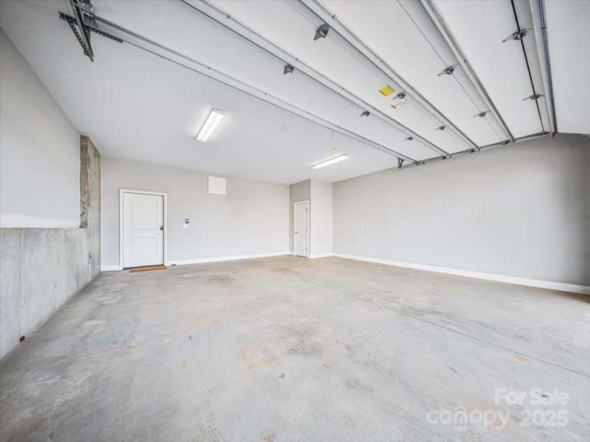 360 Broad Street, Waxhaw, NC 28173.  MLS# CAR4249401, YatesRealty ID 12900. 