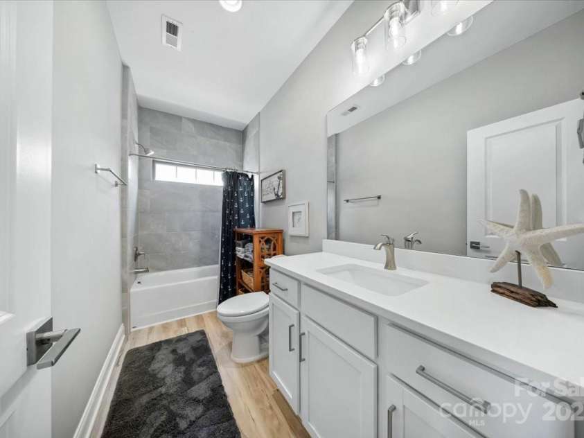 360 Broad Street, Waxhaw, NC 28173.  MLS# CAR4330301, YatesRealty ID 12900. 