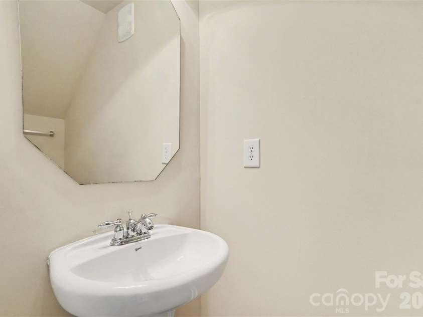 10947 Coyote Lane, Charlotte, NC 28277.  MLS# CAR4365778, YatesRealty ID 12901. Half bath main level
