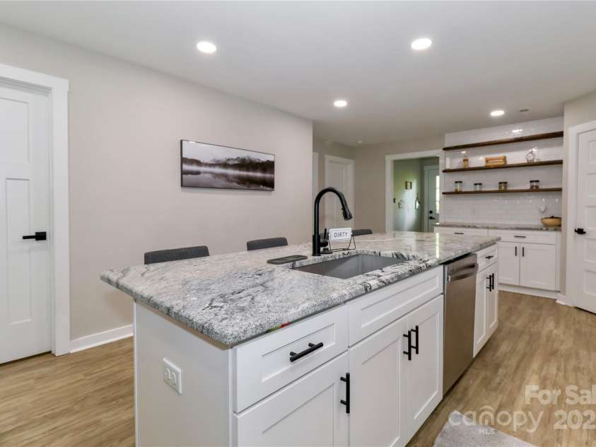 703 Main Street, Landis, NC 28088.  MLS# CAR4249168, YatesRealty ID 12901. Kitchen