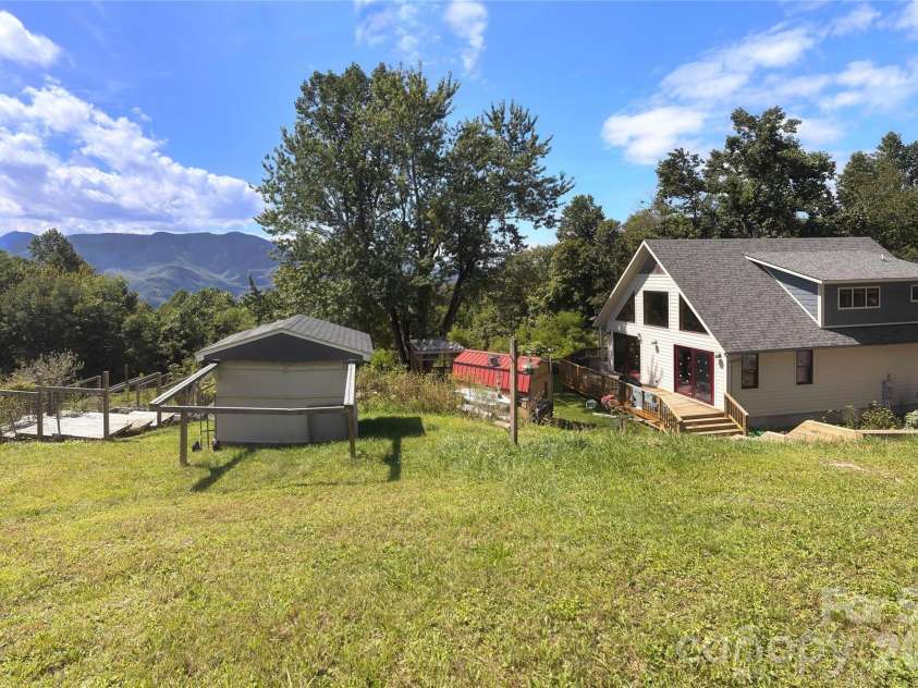 1856 Cabbage Patch Road, Burnsville, NC 28714.  MLS# CAR4293674, YatesRealty ID 12902. 