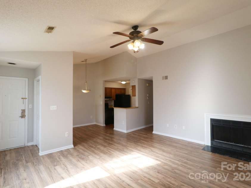 8121 #E Tremaine Court, Charlotte, NC 28227.  MLS# CAR4209590, YatesRealty ID 12902. 