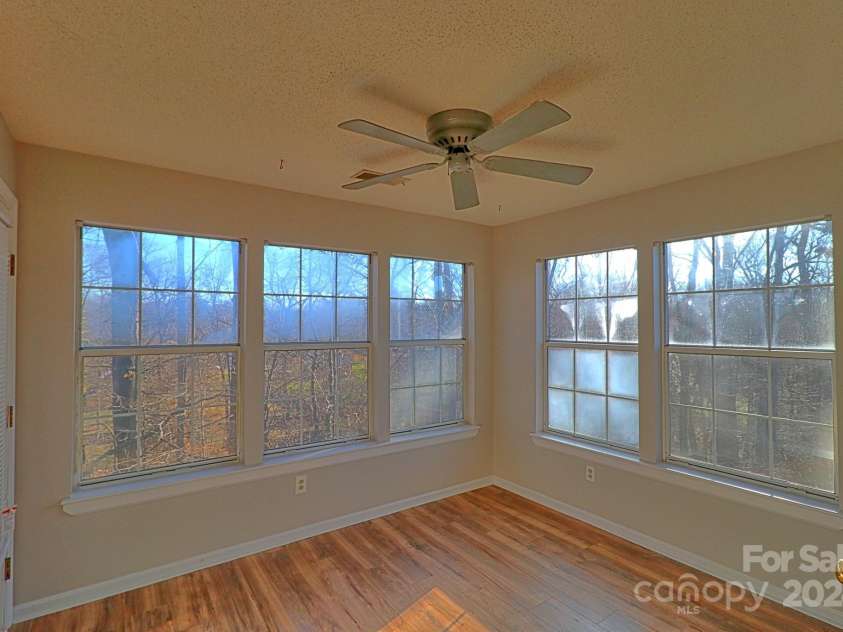 8121 #E Tremaine Court, Charlotte, NC 28227.  MLS# CAR4209590, YatesRealty ID 12902. 