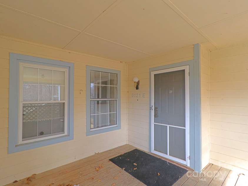 8121 #E Tremaine Court, Charlotte, NC 28227.  MLS# CAR4209590, YatesRealty ID 12902. 