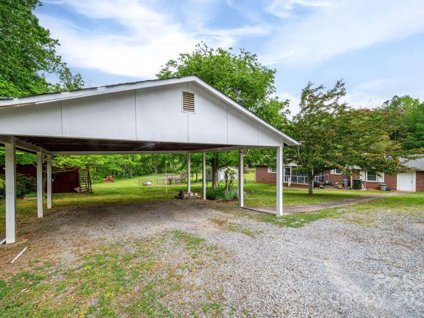 115 Patterson Road, Kings Mountain, NC 28086.  MLS# CAR4252691, YatesRealty ID 12903. 