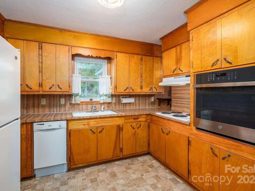 115 Patterson Road, Kings Mountain, NC 28086.  MLS# CAR4252691, YatesRealty ID 12903. 