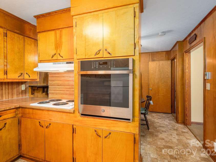 115 Patterson Road, Kings Mountain, NC 28086.  MLS# CAR4252691, YatesRealty ID 12903. 