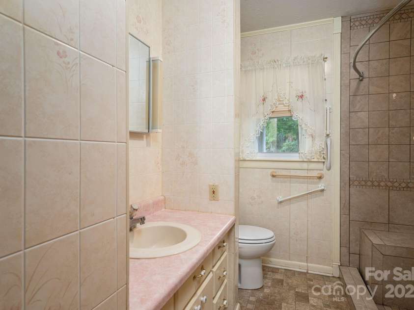 115 Patterson Road, Kings Mountain, NC 28086.  MLS# CAR4252691, YatesRealty ID 12903. 