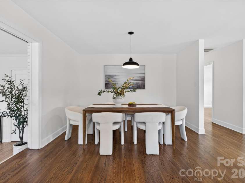 1521 Starbrook Drive, Charlotte, NC 28210.  MLS# CAR4366236, YatesRealty ID 12903. 