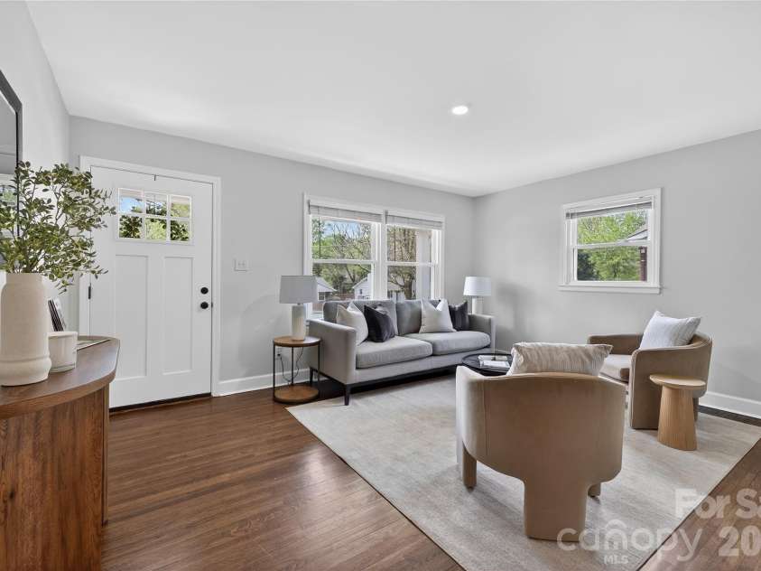 1521 Starbrook Drive, Charlotte, NC 28210.  MLS# CAR4366236, YatesRealty ID 12903. 