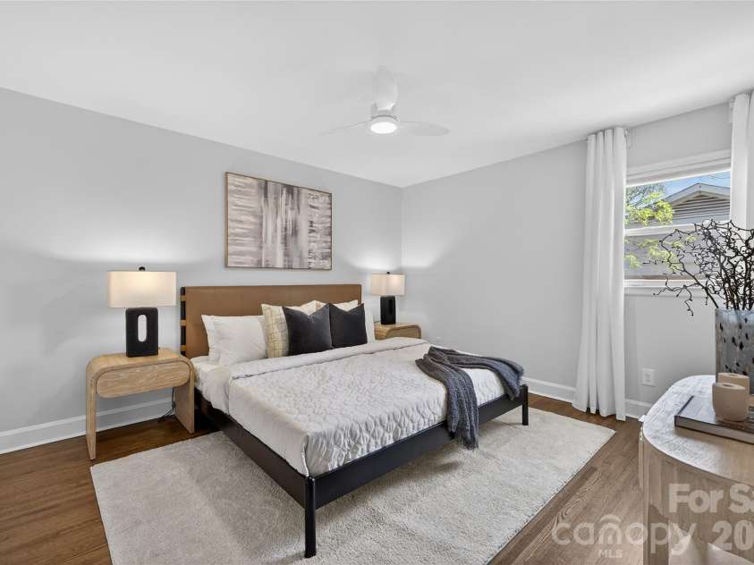 1521 Starbrook Drive, Charlotte, NC 28210.  MLS# CAR4366236, YatesRealty ID 12903. 