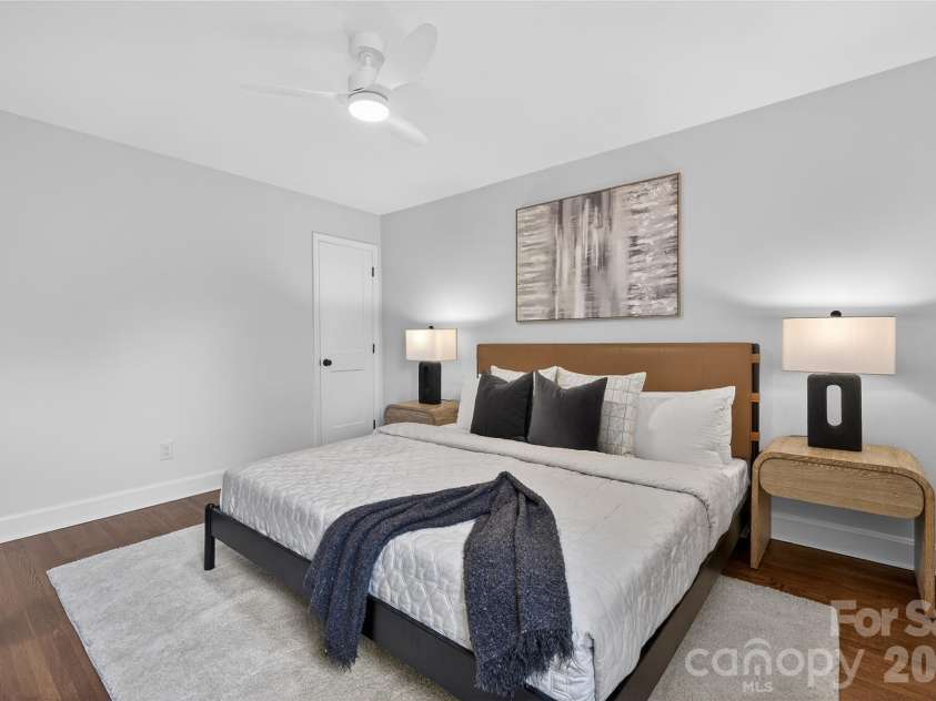 1521 Starbrook Drive, Charlotte, NC 28210.  MLS# CAR4366236, YatesRealty ID 12903. 