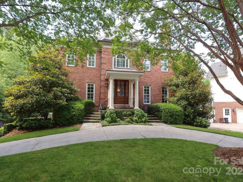 1638 Myers Park Drive, Charlotte, NC 28207.  MLS# CAR4258677, YatesRealty ID 12904. Welcome Home!!!!